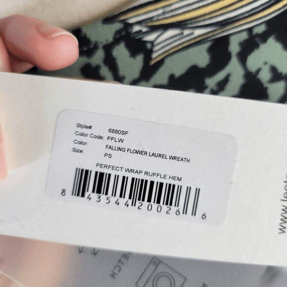 NWT Leota Amira Floral Faux-Wrap Ruffled Dress Size Extra Small - Picture 6 of 8